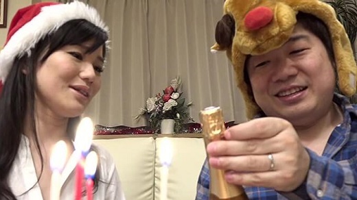 色白のデブ男がSEXしまくりです